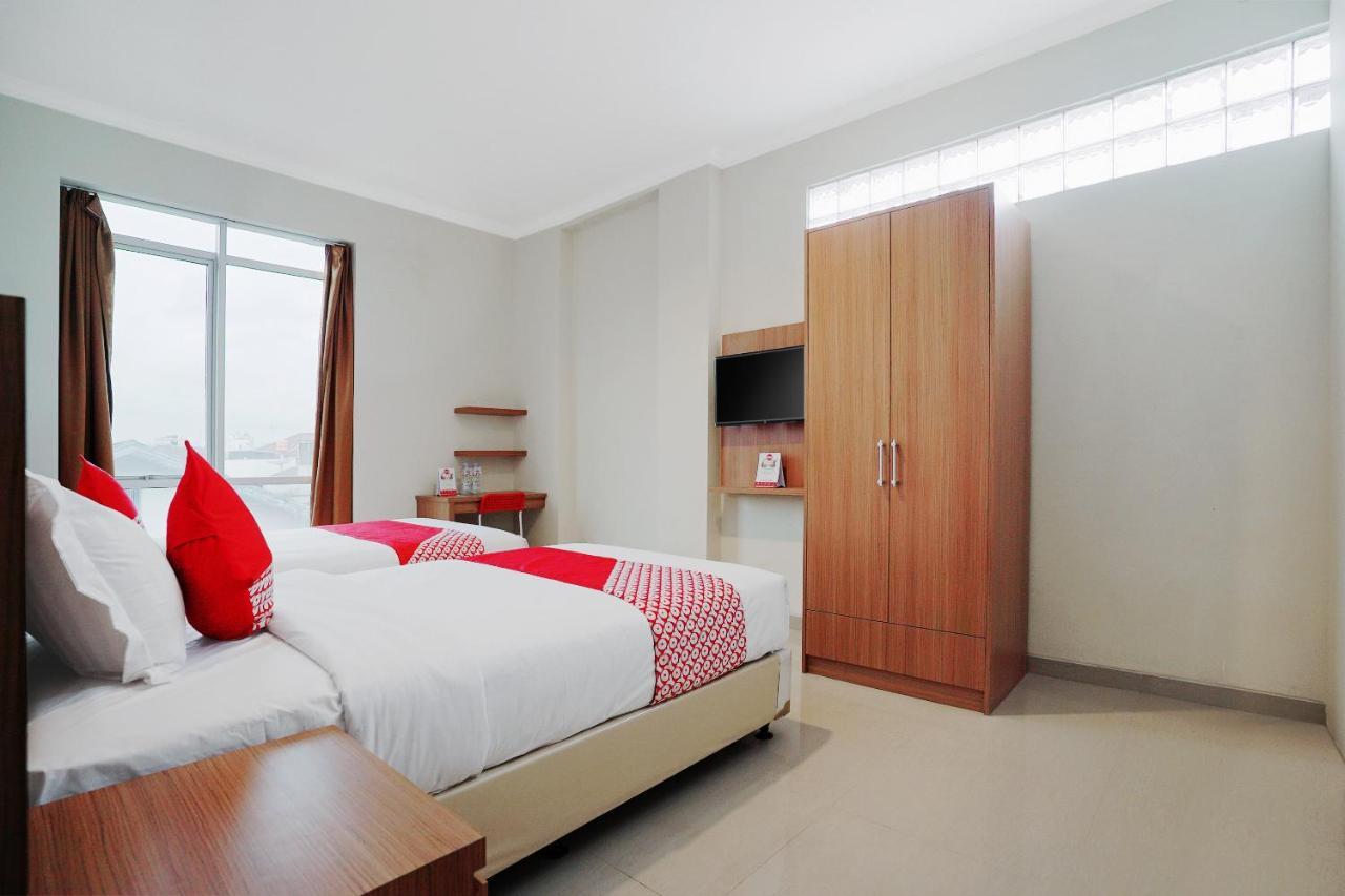 Oyo 415 The Kartini 8 Residence Jakarta Exterior photo