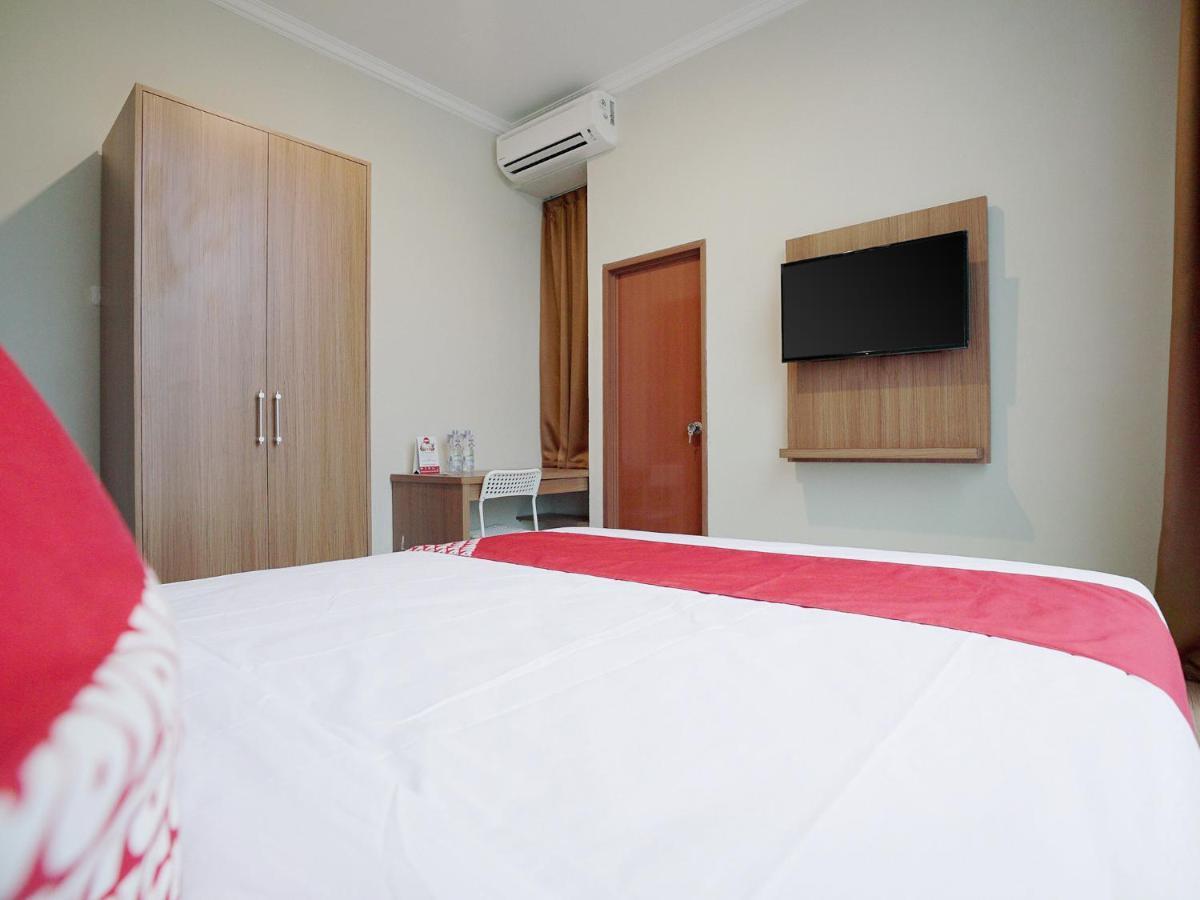 Oyo 415 The Kartini 8 Residence Jakarta Exterior photo