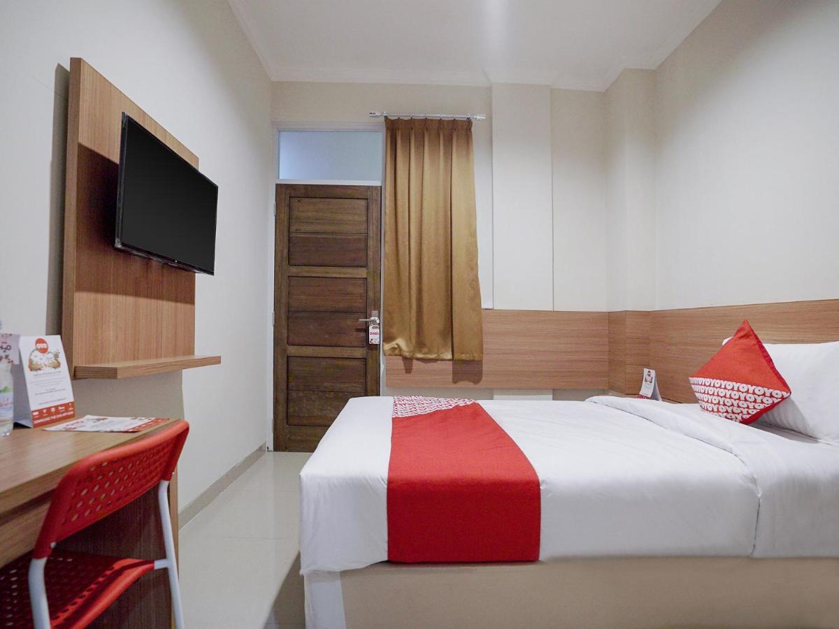 Oyo 415 The Kartini 8 Residence Jakarta Exterior photo